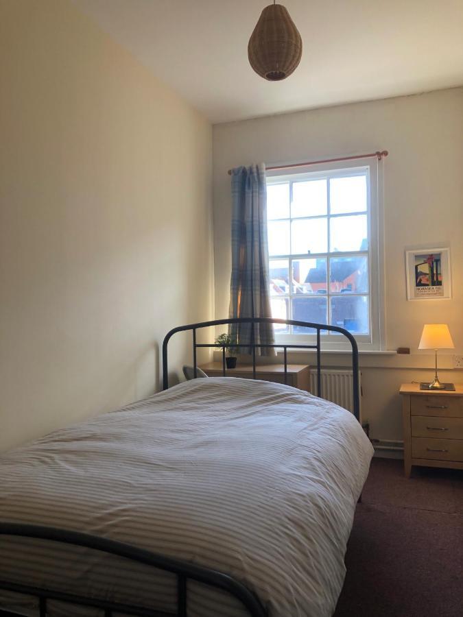 Хостел Hull Trinity Backpackers Кингстон-апон-Халл Экстерьер фото
