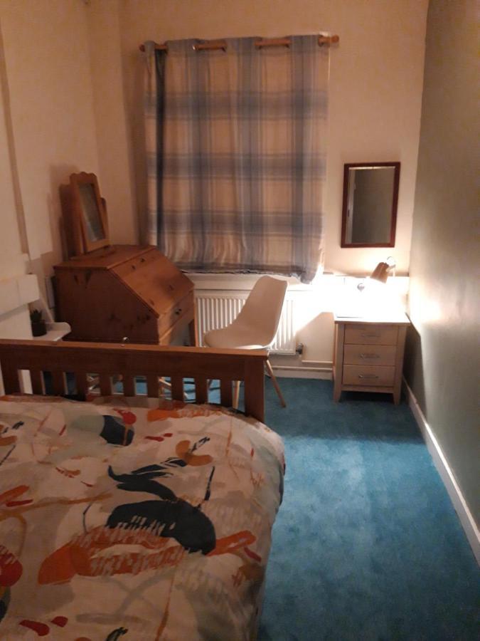 Хостел Hull Trinity Backpackers Кингстон-апон-Халл Экстерьер фото