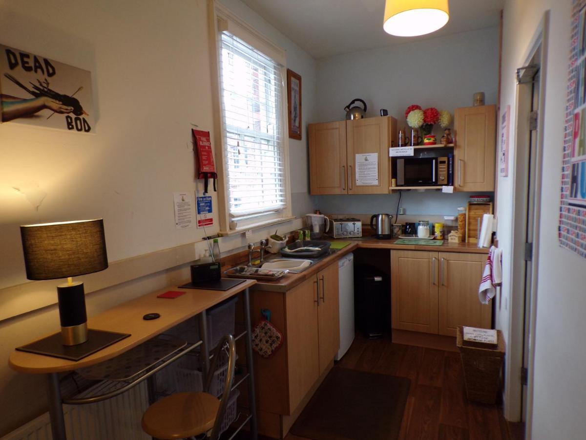 Хостел Hull Trinity Backpackers Кингстон-апон-Халл Экстерьер фото